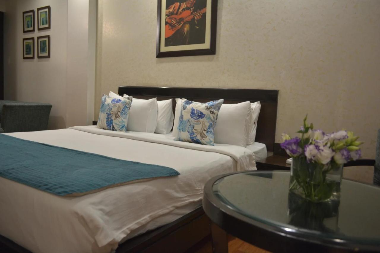 Hotel Rockland Panchsheel Enclave Neu-Delhi Exterior foto